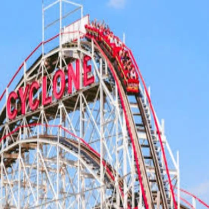 Cyclone - Roller coaster