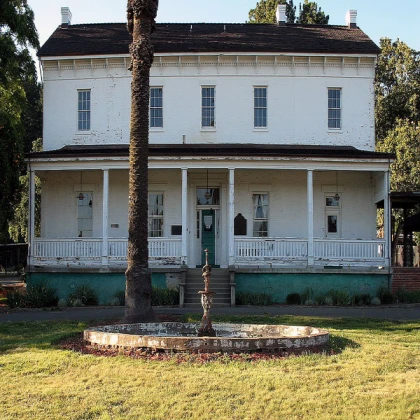 HOOD house