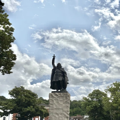 Giant Wallace Statue